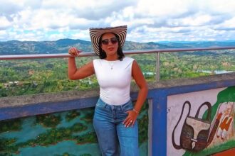 Guatapé, Colombia: El Peñol Rock and the Colourful Town in a Day