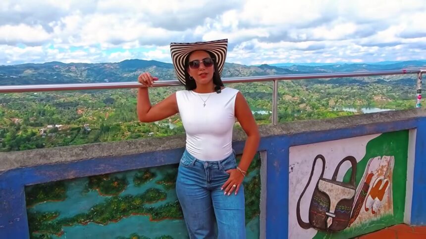 Guatapé, Colombia: El Peñol Rock and the Colourful Town in a Day